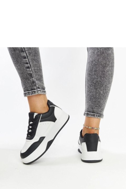 Biało-czarne sneakersy na grubszej podeszwie Rumai - Solea Biało-czarne sneakersy na grubszej podeszwie Rumai - Solea