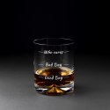 Etui na whisky ze szklankami Who cares na urodziny