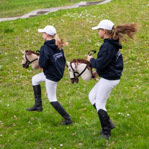 Hobby Horse Skippi Biszkopt A3 - kantar i wodze w zestawie - prezent Hobby Horse Skippi Biszkopt A3 - kantar i wodze w zestawie - prezent