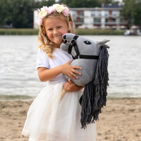 Skippi - lekki mały Hobby Horse - Szary A5 - prezent na dzień dziecka Skippi - lekki mały Hobby Horse - Szary A5 - prezent na dzień dziecka