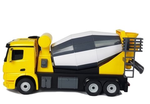 Rastar Auto R/C Mercedes-Benz Arocs Rastar 1:14 Żółte na Pilota Rastar Auto R/C Mercedes-Benz Arocs Rastar 1:14 Żółte na Pilota