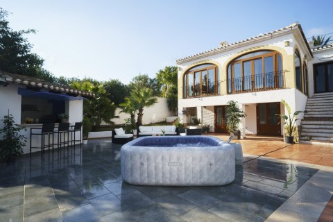 Bestway Dmuchane Spa San-Francisco 7 osobowe 230 x 230 x 71 cm Bestway 6001Q Bestway Dmuchane Spa San-Francisco 7 osobowe 230 x 230 x 71 cm Bestway 6001Q