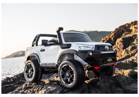 LEAN CARS Auto na Akumulator Toyota Hilux Biały LEAN CARS Auto na Akumulator Toyota Hilux Biały