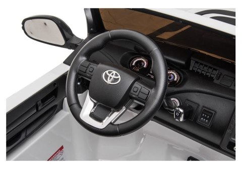 LEAN CARS Auto na Akumulator Toyota Hilux Biały LEAN CARS Auto na Akumulator Toyota Hilux Biały