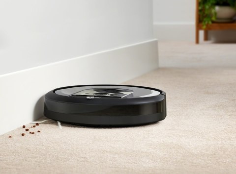 IROBOT Robot sprzątający iRobot Roomba i7 (WYPRZEDAŻ) IROBOT Robot sprzątający iRobot Roomba i7 (WYPRZEDAŻ)