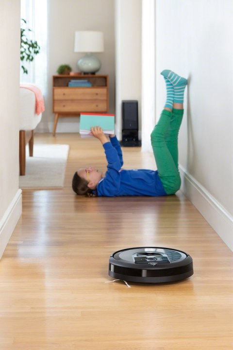 IROBOT Robot sprzątający iRobot Roomba i7 (WYPRZEDAŻ) IROBOT Robot sprzątający iRobot Roomba i7 (WYPRZEDAŻ)