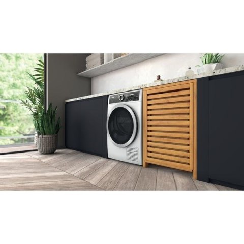 Hotpoint Suszarka z pompą ciepła HOTPOINT H8 D94WB EU Hotpoint Suszarka z pompą ciepła HOTPOINT H8 D94WB EU