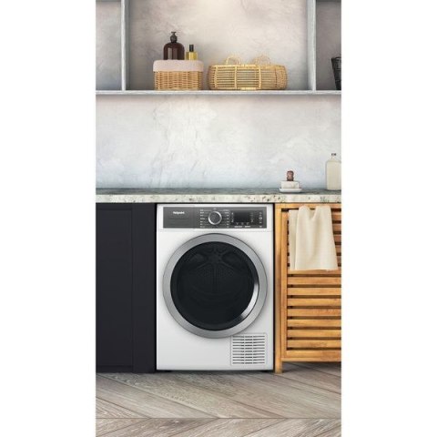 Hotpoint Suszarka z pompą ciepła HOTPOINT H8 D94WB EU Hotpoint Suszarka z pompą ciepła HOTPOINT H8 D94WB EU