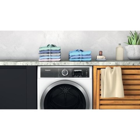 Hotpoint Suszarka z pompą ciepła HOTPOINT H8 D94WB EU Hotpoint Suszarka z pompą ciepła HOTPOINT H8 D94WB EU