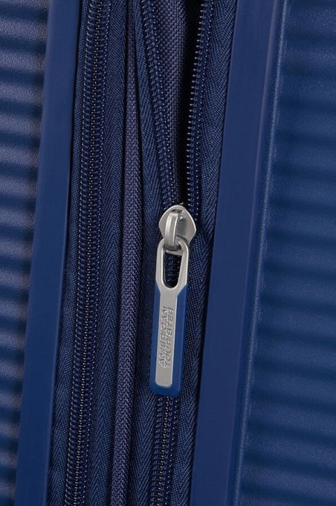AMERICAN TOURISTER Soundbox walizka średnia American Tourister - midnight navy AMERICAN TOURISTER Soundbox walizka średnia American Tourister - midnight navy