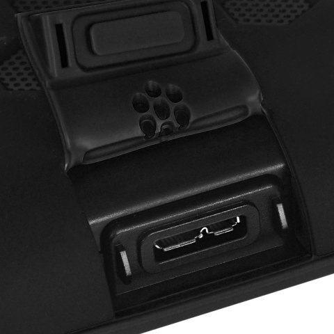 ADATA Dysk zewnętrzny HDD ADATA HD720 (2TB; 2.5"; USB 3.2; czarny) ADATA Dysk zewnętrzny HDD ADATA HD720 (2TB; 2.5"; USB 3.2; czarny)