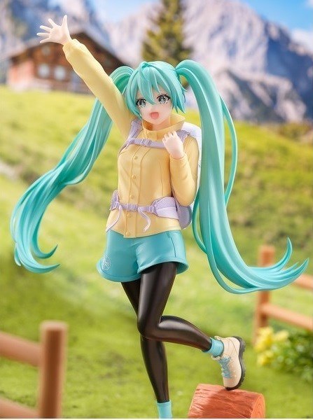 BANDAI BANPRESTO HATSUNE MIKU HOLIDAY MEMORIES - MOUNTAIN CLIMBING BANDAI BANPRESTO HATSUNE MIKU HOLIDAY MEMORIES - MOUNTAIN CLIMBING