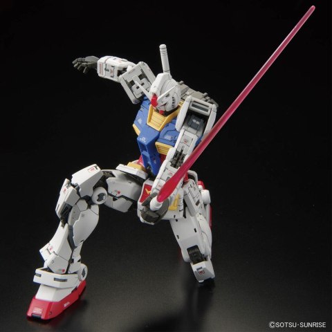 BANDAI RG 1/144 RX-78-2 GUNDAM Ver. 2.0 BANDAI RG 1/144 RX-78-2 GUNDAM Ver. 2.0