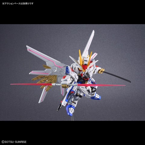 BANDAI SDCS MIGHTY STRIKE FREEDOM GUNDAM BANDAI SDCS MIGHTY STRIKE FREEDOM GUNDAM