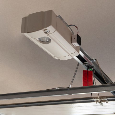 Yale Yale Door Position Sensor do garażu Yale Yale Door Position Sensor do garażu