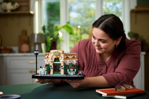 Lego LEGO ICONS 10362 Francuska kawiarenka Lego LEGO ICONS 10362 Francuska kawiarenka