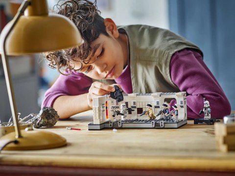 Lego LEGO Star Wars 75387 Wejście na pokład statku kosmicznego Tantive IV Lego LEGO Star Wars 75387 Wejście na pokład statku kosmicznego Tantive IV