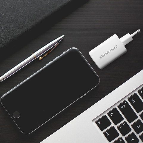 Qoltec QOLTEC ŁADOWARKA SIECIOWA 65W GAN ULTRA | 5-20V | 2.25-3.25A | 1 X USB TYP C PD | 1 X USB QC 3.0 | BIAŁA Qoltec QOLTEC ŁADOWARKA SIECIOWA 65W GAN ULTRA | 5-20V | 2.25-3.25A | 1 X USB TYP C PD | 1 X USB QC 3.0 | BIAŁA