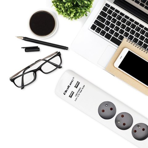 Qoltec QOLTEC LISTWA ZASILAJĄCA ANTYPRZEPIĘCIOWA | 6 GNIAZD | 2 X USB | 1.8M | BIAŁO-SZARA Qoltec QOLTEC LISTWA ZASILAJĄCA ANTYPRZEPIĘCIOWA | 6 GNIAZD | 2 X USB | 1.8M | BIAŁO-SZARA