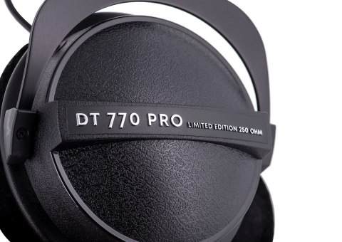 Beyerdynamic Beyerdynamic DT 770 PRO 250 OHM BLACK LIMITED EDITION - Słuchawki studyjne zamknięte Beyerdynamic Beyerdynamic DT 770 PRO 250 OHM BLACK LIMITED EDITION - Słuchawki studyjne zamknięte