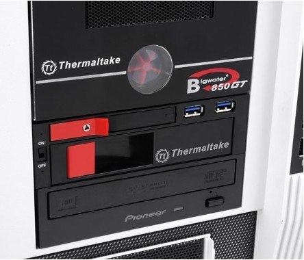 Thermaltake Kieszeń Thermaltake Duo HDD Dock ST0026Z Thermaltake Kieszeń Thermaltake Duo HDD Dock ST0026Z