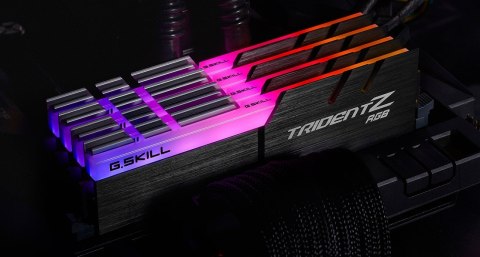 G.SKILL G.SKILL TRIDENTZ RGB DDR4 128GB 4X32GB 4000MHZ CL18 XMP2 F4-4000C18Q-128GTZR G.SKILL G.SKILL TRIDENTZ RGB DDR4 128GB 4X32GB 4000MHZ CL18 XMP2 F4-4000C18Q-128GTZR