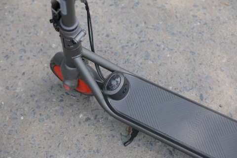 Segway Segway-hulajnoga elektryczna ZING C20 (WYPRZEDAŻ) Segway Segway-hulajnoga elektryczna ZING C20 (WYPRZEDAŻ)