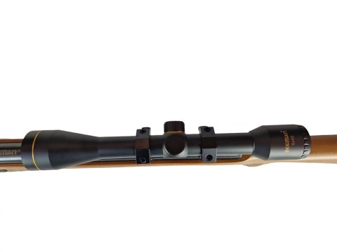 Beeman Karabinek wiatrówka BEEMAN 10620 4,5mm spr.1-strzał z lunetą 6x40 do17J (B-10620) Beeman Karabinek wiatrówka BEEMAN 10620 4,5mm spr.1-strzał z lunetą 6x40 do17J (B-10620)