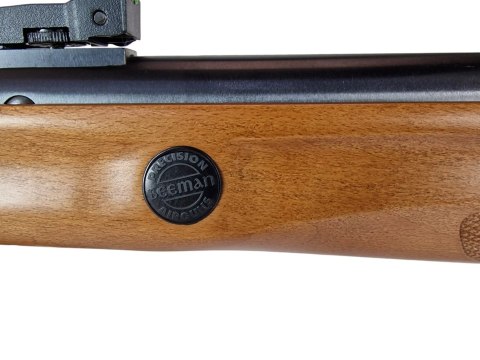 Beeman Karabinek wiatrówka BEEMAN 10620 4,5mm spr.1-strzał z lunetą 6x40 do17J (B-10620) Beeman Karabinek wiatrówka BEEMAN 10620 4,5mm spr.1-strzał z lunetą 6x40 do17J (B-10620)
