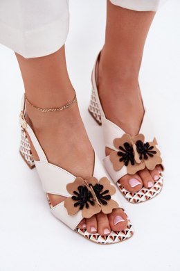 Sandały Model Laura Messi 2950 White - Step in style