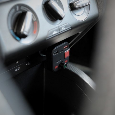 SAVIO SAVIO TR-15 TRANSMITER FM Z WYŚWIETLACZEM, BLUETOOTH I ŁADOWARKĄ PD USB-C USB-A QUICK CHARGE, BASS BOOST SAVIO SAVIO TR-15 TRANSMITER FM Z WYŚWIETLACZEM, BLUETOOTH I ŁADOWARKĄ PD USB-C USB-A QUICK CHARGE, BASS BOOST