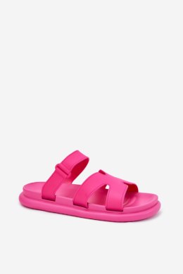 Sandał Klapki Model Tavirae CK321P Fuksja - Step in style