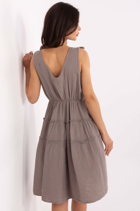 Sukienka Model MI-SK-92179.14 Dark Beige - Italy Moda Sukienka Model MI-SK-92179.14 Dark Beige - Italy Moda