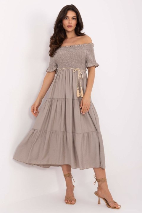 Sukienka Model MI-SK-A2609.96 Dark Beige - Italy Moda Sukienka Model MI-SK-A2609.96 Dark Beige - Italy Moda