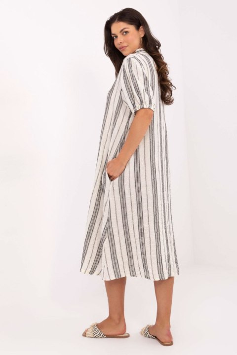 Sukienka Model TW-SK-BI-2451.84 White/Black - Och Bella Sukienka Model TW-SK-BI-2451.84 White/Black - Och Bella