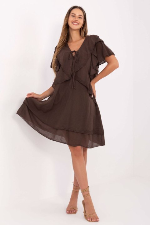 Sukienka Model MI-SK-102128.61 Dark Brown - Italy Moda Sukienka Model MI-SK-102128.61 Dark Brown - Italy Moda