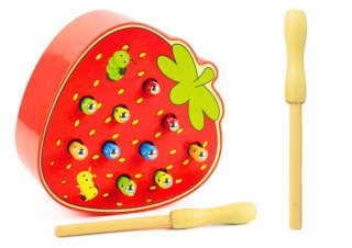 LEAN Toys Drewniana Gra Zręcznościowa Złap Robaczka Truskawka Czerwona