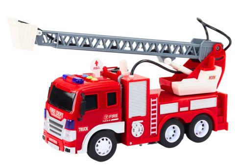 LEAN Toys Wóz Strażacki Z Wysięgnikiem 1:16 Światła Dźwięki Woda Napęd Czerwony