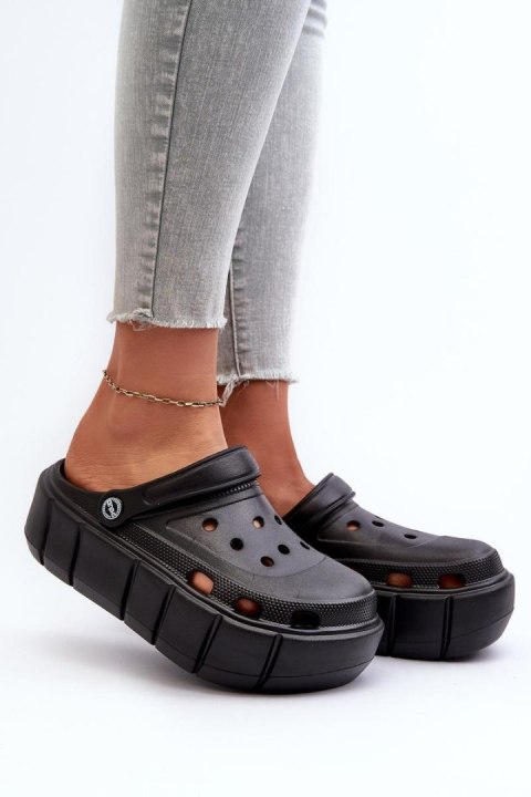 Sandał Klapki Model Itubia 24SD19-7561 Black - Step in style Sandał Klapki Model Itubia 24SD19-7561 Black - Step in style