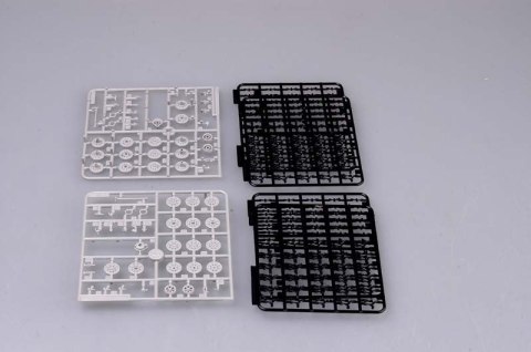 Model plastikowy niemiecki Sd.Kfz.9 Schwere Zugkraftwagen 18t Typ F3 Trumpeter Model plastikowy niemiecki Sd.Kfz.9 Schwere Zugkraftwagen 18t Typ F3 Trumpeter