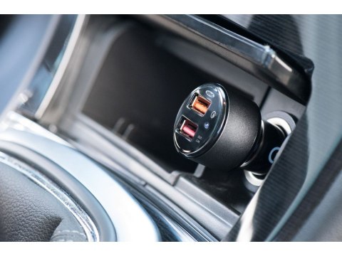 Ładowarka samochodowa Qualcomm Quick Charge 3.0, 2xUSB (3A/2.4A), czarno-srebrna EDNET Ładowarka samochodowa Qualcomm Quick Charge 3.0, 2xUSB (3A/2.4A), czarno-srebrna EDNET