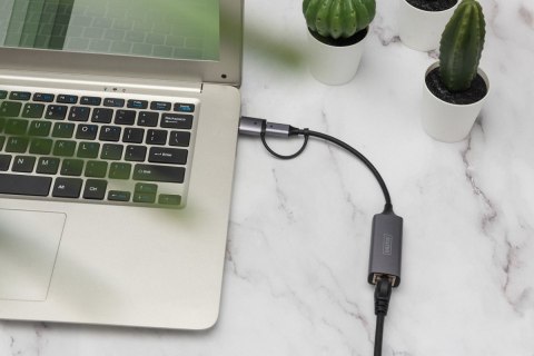 Karta sieciowa przewodowa USB 3.1 Typ C + USB A do 1x RJ45 2.5 Gigabit Ethernet 10/100/1000/2500Mbps Digitus