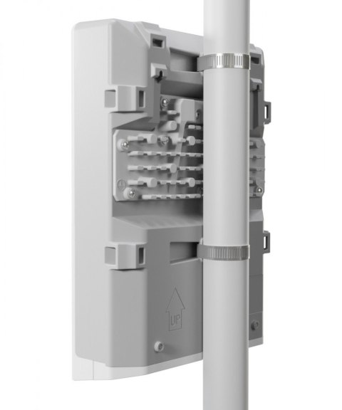 Przełącznik 16xGbE 2xSFP+ CRS318-16P-2S+OUT Mikrotik
