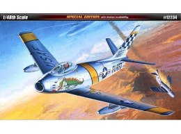 Model plastikowy U.S. Air Force F-86F THE HUFF 1/48 Academy