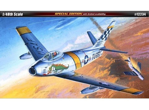Model plastikowy U.S. Air Force F-86F THE HUFF 1/48 Academy