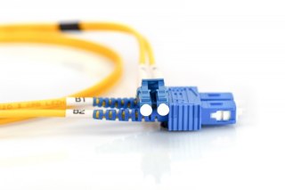 Patch cord światłowodowy FO LC/SC, duplex, SM 9/125, OS2, LSOH, 1m, żółty Digitus