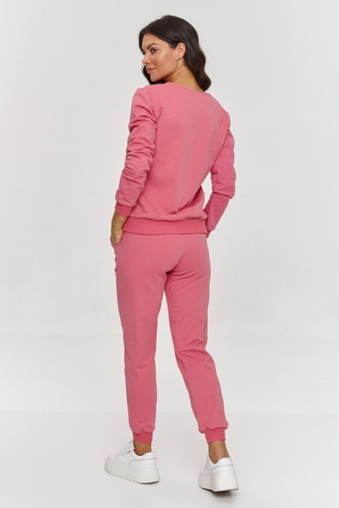 Spodnie Komplet Model M868 Baby Pink - Makadamia Spodnie Komplet Model M868 Baby Pink - Makadamia