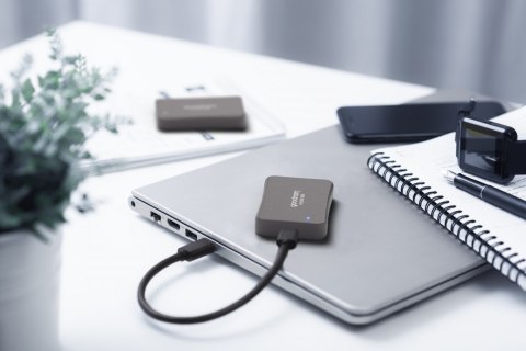 Dysk SSD HL200 512GB USB-C 3.2 Gen2 GOODRAM Dysk SSD HL200 512GB USB-C 3.2 Gen2 GOODRAM