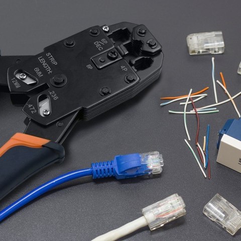 Wtyk przelotowy złącze RJ45 | CAT6 | FTP | Pass Through | Pozłacane styki | 100 sztuk Qoltec