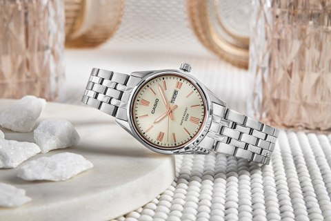 Zegarek Damski CASIO LTP-1335D-9AVDF + BOX Zegarek Damski CASIO LTP-1335D-9AVDF + BOX